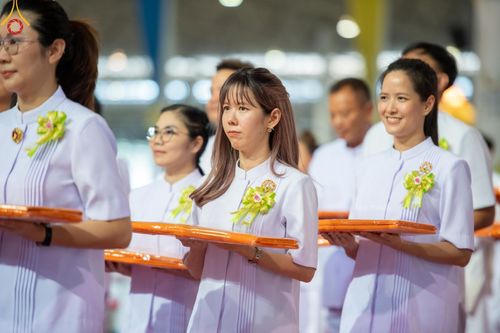 ภาพ No.150120:พิธีทอดผ้าป่าสมทบกฐินวัดพระธรรมกาย และสมทบกฐิน 30,000 วัดทั่วไทย ครั้งที่ 1 เนื่องในวันธรรมชัย 27 สิงหาคม พ.ศ.2567 ณ สภาธรรมกายสากล วัดพระธรรมกาย