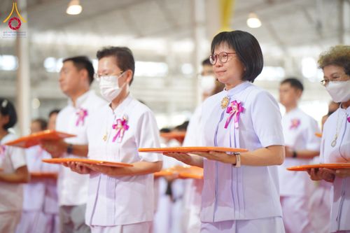 ภาพ No.134328:พิธีทอดผ้าป่าสมทบ มหาสังฆทาน 10,000 วัด ทั่วไทย วันอาทิตย์ต้นเดือนที่ 7 เมษายน พ.ศ.2567 ณ ห้องแก้วสารพัดนึก 1 สภาธรรมกายสากล  วัดพระธรรมกาย จ.ปทุมธานี