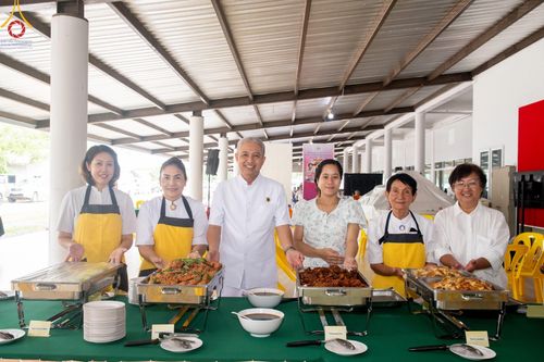 ภาพ No.142174:พิธีถวายสังฆทานแด่คณะสงฆ์ 323 วัด ปีที่ 20 ครั้งที่ 170 , พิธีมอบกองทุนหนุนแรงใจช่วยครูใต้ ปีที่ 17 ครั้งที่ 135 และพิธีทำบุญอุทิศส่วนกุศลให้ผู้วายชนม์ วันเสาร์ที่ 22 มิถุนายน พ.ศ.2567 ณ ศูนย์ปฏิบัติธรรมภาคใต้ อ.บางกล่ำ จ.สงขลา