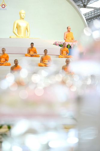 ภาพ No.236085:วันที่ 3 สิงหาคม พ.ศ. 2568 พิธีบูชาข้าวพระ ณ สภาธรรมกายสากล วัดพระธรรมกาย