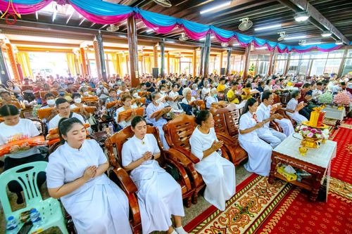 ภาพ No.165241:พิธีทอดกฐิน ณ วัดอินทโชติสังฆโพธิ์ธาราม อ.พนมสารคาม จ.ฉะเชิงเทรา ในโครงการกฐินสามัคคีทั่วไทย 30,000 วัด บูชาธรรม 80 ปี หลวงพ่อธัมมชโย โดยคณะศิษยานุศิษย์วัดพระธรรมกาย วันที่ 20 ตุลาคม พ.ศ. 2567