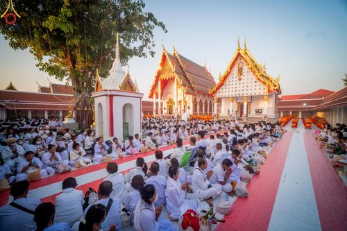 ภาพ No.112725:พิธีตักบาตรพระธรรมยาตราฯ ณ วัดสองพี่น้อง จ.สุพรรณบุรี วันที่ 15 มกราคม พ.ศ. 2567