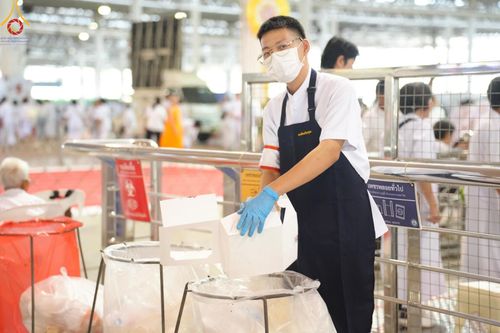 ภาพ No.134598:V.35 เพื่อบุญต้นเดือน การรับบุญของเจ้าหน้าที่หน่วยงานต่างๆ เพื่องานบุญวันอาทิตย์ต้นเดือน ณ วัดพระธรรมกาย วันที่ 7 เมษายน พ.ศ. 2567