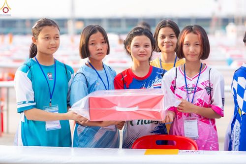 ภาพ No.225080:วันที่ 20 - 27 เมษายน พ.ศ. 2568 "ภาพแห่งความปลื้มที่ไม่มีวันจบ" คณะสงฆ์สามเณร เจ้าหน้าที่ และสาธุชน ร่วมแรงร่วมใจกันเตรียมงานและเก็บงาน เพื่อวันคุ้มครองโลก พิธีถวายมหาสังฆทานคณะสงฆ์ 40,000 กว่าวัดทั่วประเทศ