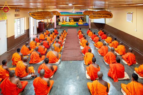 ภาพ No.225601:วันที่ 1 พฤษภาคม พ.ศ. 2568 พิธีเปิดโครงการ สยาม-ลังกา ธรรมยาตรา ฉลองเทศกาลวิสาขบูชาแห่งชาติ ศรีลังกา  และ บูชาธรรม 81 ปี หลวงพ่อธัมมชโย