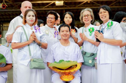 ภาพ No.216712:วันอาทิตย์ที่ 6 เมษายน พ.ศ. 2568 พิธีตัดปอยผม และปลงผมนาคธรรมทายาท โครงการบวชบูชาธรรม81ปี หลวงพ่อธัมมชโย โครงการ 1 และ 2 โครงการนานาชาติ AEC&WAB รุ่น CEO (ผู้บริหาร) รุ่นที่4 ณ หมู่บ้านบรรลุธรรม วัดพระธรรมกาย