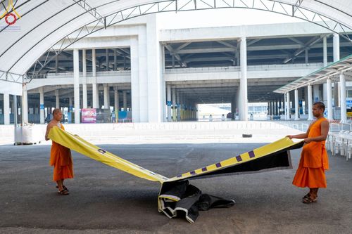 ภาพ No.60855:V.37 ยิ่งกว่าดี เพื่อ 80 ปีของพ่อ ภาพการเตรียมงานของหน่วยงานต่างๆ เพื่อพิธีฉลองอายุวัฒนมงคล 80 ปี หลวงพ่อธัมมชโย และรับถวายมหาสังฆทาน 10,000 กว่าวัดทั่วประเทศ ในวันคุ้มครองโลก วันจันทร์ที่ 22 เมษายน พ.ศ. 2567