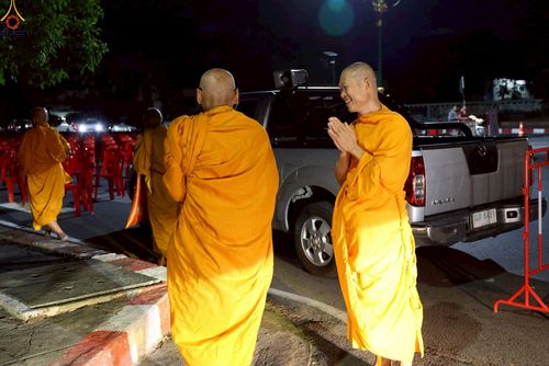 ภาพ No.236829:วันที่ 26-27 กรกฎาคม พ.ศ. 2568 ภาพการเตรียมงาน - เก็บงาน มหาสังฆทานครั้งยิ่งใหญ่ ตักบาตรพระ 1,000 รูป ทำบุญเมืองพัทลุง