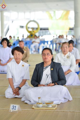 ภาพ No.144640:ชาวอำเภอคลองหลวง จังหวัดปทุมธานี ถวายเทียนพรรษามหามงคล เนื่องในเทศกาลเข้าพรรษา ประจำปี 2567 แด่คณะสงฆ์วัดพระธรรมกาย  วันพฤหัสบดีที่ 18 กรกฎาคม พ.ศ. 2567