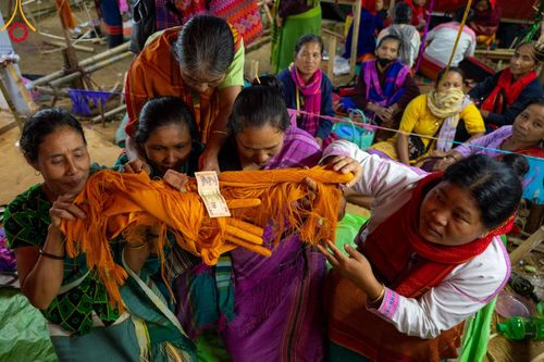 ภาพ No.98632:พิธีทอดกฐินสมทบวัดกัลยาณมิตรต่างประเทศ ณ วัดราชบัณนะวิหาร เมืองรังกามาติ ประเทศบังกลาเทศ วันศุกร์ที่ 24 พฤศจิกายน พ.ศ. 2566