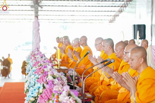 ภาพ No.172508:พิธีทอดกฐินเพื่อสร้าง "ลานเอนกประสงค์พญานาค 4 ตระกูล" วันที่ 15 พฤศจิกายน พ.ศ.2567 ณ พุทธอุทยานนานาชาติ อ.โพนพิสัย จ.หนองคาย