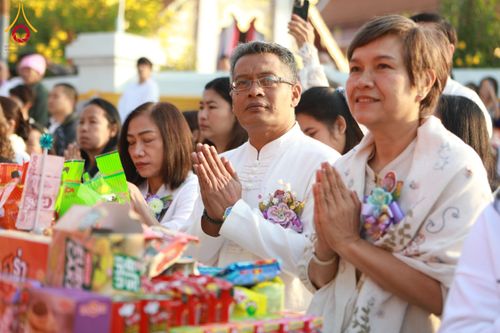 ภาพ No.208678:ตักบาตรพระ 1,743 รูป ครบรอบ 743 ปี นครน่าน ถวายเป็นพุทธบูชา น้อมบุญกุศลอุทิศให้บรรพบุรุษ วันอาทิตย์ ที่ 16 กุมภาพันธ์ พ.ศ. 2568 ณ ถนนคนเดินข่วงเมืองน่าน ต.ในเวียง อ.เมือง จ.น่าน