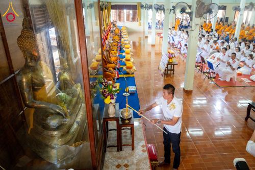 ภาพ No.296384:วันที่ 16 มกราคม พ.ศ. 2569 พิธีทอดผ้าป่าทำนุบำรุงศาสนสถาน ณ วัดโพธิ์เอน ต.บางขุนกอง อ.บางกรวย จ.นนทบุรี อนุสรณ์สถานลำดับที่ 4 สถานที่เกิดด้วยกายธรรม ในโครงการธรรมยาตรา กตัญญูบูชา มหาปูชนียาจารย์ พระมงคลเทพมุนี(สด จนฺทสโร) พระผู้ปราบมาร อนุสรณ์สถาน 7 แห่ง