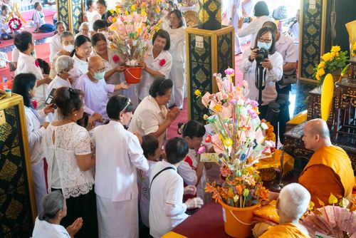 ภาพ No.304897:วันที่ 28 มกราคม พ.ศ. 2569 พิธีทอดผ้าป่าทำนุบำรุงศาสนสถาน ณ วัดบ่อทอง ต.คูขวาง อ.ลาดหลุมแก้ว จ.ปทุมธานี ในโครงการธรรมยาตรา กตัญญูบูชา มหาปูชนียาจารย์ พระมงคลเทพมุนี(สด จนฺทสโร) พระผู้ปราบมาร อนุสรณ์สถาน 7 แห่ง ปีที่ 14