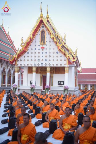 ภาพ No.294706:วันอาทิตย์ที่ 14 ธันวาคม พ.ศ.2568 พระธรรมยาตราปฏิบัติธรรมและถ่ายภาพหมู่ประวัติศาสตร์ ณ วัดสองพี่น้อง ต.ต้นตาล อ.สองพี่น้อง จ.สุพรรณบุรี ในโครงการธรรมยาตรา กตัญญูบูชา มหาปูชนียาจารย์ พระมงคลเทพมุนี(สด จนฺทสโร) พระผู้ปราบมาร อนุสรณ์สถาน 7 แห่ง ปีที่ 14