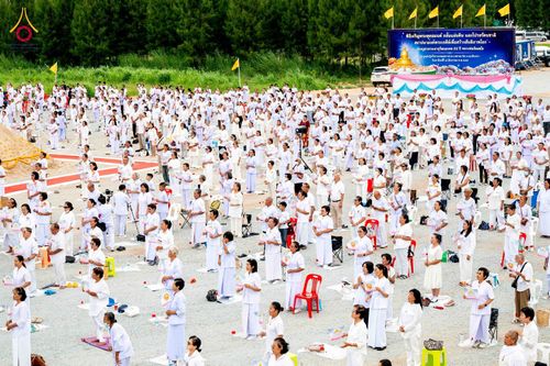 ภาพ No.346616:วันอาทิตย์ที่ 30 สิงหาคม พ.ศ.2569 พิธีทอดผ้าป่า สวดธรรมจักรกัปปวัตนสูตรกลั่นแผ่นดินโปรยรัตนชาติ  สถาปนาองค์พระเจดีย์เพื่อสร้างสันติภาพโลก  ณ ศูนย์ปฏิบัติธรรมพนมสารคาม (เพชรตะวัน) จังหวัดฉะเชิงเทรา