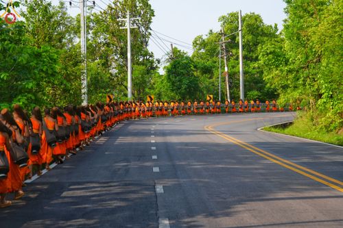 ภาพ No.81259:พระภิกษุ สามเณร วัดบ้านขุน  ธรรมยาตราฉลองแชมป์บาลี ของคณะสงฆ์ภาค 7 ประจำปี 2566 วันเสาร์ที่ 27 พฤษภาคม พ.ศ. 2566