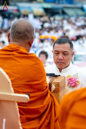 ภาพ No.284666:วันอาทิตย์ที่ 14 ธันวาคม พ.ศ.2568  พิธีทำบุญเมืองสุราษฎร์ธานี 110ปี และพิธีตักบาตรพระสงฆ์ 1,110 รูป  ณ บริเวณริมน้ำวัดกลาง (เก่า) ถนนบ้านดอน ตำบลตลาดใหม่ อำเภอเมือง จังหวัดสุราษฎร์ธานี