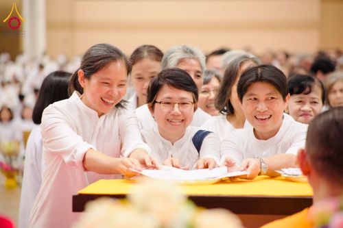 ภาพ No.310591:วันอาทิตย์ที่ 22 กุมภาพันธ์ พ.ศ. 2569 พิธีมุทิตาสักการะในโอกาสอายุวัฒนะมงคล 80 ปี พระพรหมวชิรปัญญาจารย์ (ทองดี สุรเตโช ป.ธ.9) ณ ห้องแก้วสารพัดนึก 2 วัดพระธรรมกาย จ.ปทุมธานี