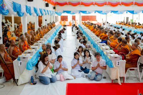 ภาพ No.233557:วันจันทร์ที่ 7 กรกฎาคม พ.ศ. 2568 จังหวัดบุรีรัมย์รวมใจ สัมมนาคณะสงฆ์ เพื่อฟื้นฟูพระพุทธศาสนา  โครงการทอดกฐินสามัคคีทั่วไทย 30,000 วัด ประจำปีพุทธศักราช 2568 และพิธีถวายมหาสังฆทาน 300 กว่าวัด โดยคณะศิษยานุศิษย์ บูชาธรรม 81 ปี หลวงพ่อธัมมชโย  ณ วัดกลาง พระ