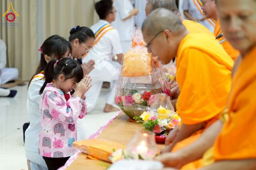 ภาพ No.227609:วันที่ 7 มิถุนายน พุทธศักราช 2568 วิสาขบูชาบนเกาะสุมาตรา ถวายเป็นพระราชกุศล แด่ “สมเด็จพระนางเจ้าสุทิดา พระบรมราชินี”