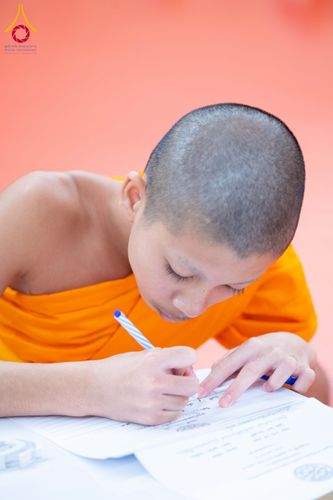 ภาพ No.267246:วันที่ 7 พฤศจิกายน พ.ศ. 2568 พิธีสอบธรรมสนามหลวง นักธรรมชั้นโท - เอก ณ สนามสอบวัดพระธรรมกาย