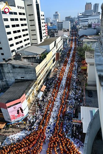 ภาพ No.147896:มหาสังฆทานครั้งยิ่งใหญ่ ตักบาตรพระ 10,000 รูป คณะสงฆ์ 4 ประเทศ 14 จังหวัดภาคใต้ วันอาทิตย์ที่ 11 สิงหาคม พ.ศ. 2567 ณ นิพัทธ์อุทิศ 3 ใจกลางนครหาดใหญ่ จ.สงขลา
