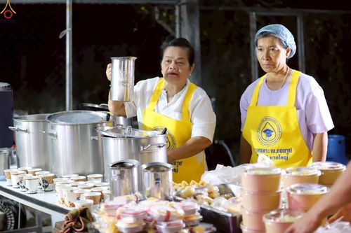 ภาพ No.236835:วันที่ 26-27 กรกฎาคม พ.ศ. 2568 ภาพการเตรียมงาน - เก็บงาน มหาสังฆทานครั้งยิ่งใหญ่ ตักบาตรพระ 1,000 รูป ทำบุญเมืองพัทลุง