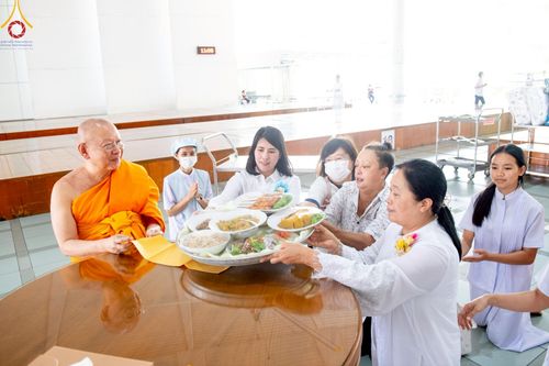 ภาพ No.213300:วันศุกร์ที่ 28 มีนาคม พ.ศ. 2568 (วันพระ แรม 15 ค่ำ เดือน 4) พิธีบุพเปตพลี ครั้งที่ 161 ร่วมอุทิศบุญแด่หมู่ญาติที่ล่วงลับไปแล้ว และสืบทอดอายุพระพุทธศาสนา ณ หอฉันคุณยายอาจารย์ฯ วัดพระธรรมกาย