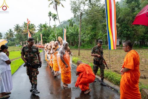 ภาพ No.140961:PhotoStory มหาศรัทธา ธรรมยาตราศรีลังกา EP.5 โครงการสยาม-ลังกา ธรรมยาตรา ฉลองเทศกาลวิสาขบูชาแห่งชาติ ศรีลังกา บูชาธรรม 80 ปีหลวงพ่อธัมมชโย เส้นทางจาก เมืองดัมบูลลา ไปยัง เมืองมาตะเล ตั้งแต่วันที่ 17-20 พฤษภาคม พ.ศ.2567