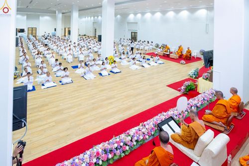 ภาพ No.242752:วันที่ 29-31 สิงหาคม พ.ศ. 2568 องค์กรภาคีเครือข่าย “บวร” (บ้าน-วัด-โรงเรียน-ราชการ) อ.คลองหลวง จัดบวชอุบาสิกาแก้ว ถวายพระราชกุศลแด่สมเด็จพระพันปีหลวง - กตัญญูบูชาแด่ผู้มีพระคุณ