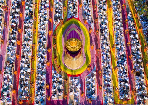 ภาพ No.195500:พิธีต้อนรับพระธรรมยาตรา ณ อนุสรณ์สถานลำดับที่ 4 สถานที่เกิดด้วยกายธรรม วัดโบสถ์(บน) ต.บางคูเวียง จ.นนทบุรี ในโครงการธรรมยาตรา กตัญญูบูชา มหาปูชนียาจารย์ พระมงคลเทพมุนี(สด จนฺทสโร) พระผู้ปราบมาร อนุสรณ์สถาน 7 แห่ง ปีที่ 13 วันที่ 15 มกราคม พ.ศ. 2568