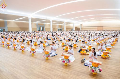 ภาพ No.212750:วันอาทิตย์ที่ 23 มีนาคม พ.ศ. 2568 พิธีร่วมบุญโครงการบรรพชาสามเณร 5,000 รูป ณ ห้องแก้วสารพัดนึก 2 วัดพระธรรมกาย