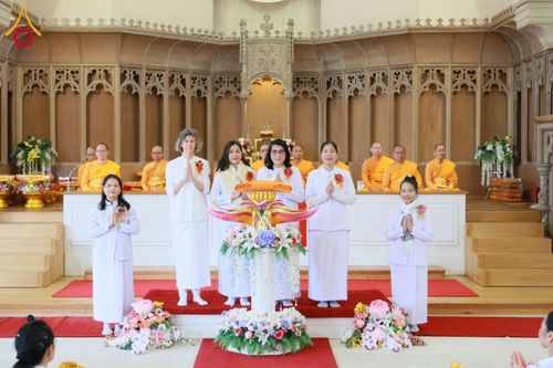 ภาพ No.172199:พิธีทอดกฐิน วัดพระธรรมกายสก็อตแลนด์ บูชาธรรม 80 ปี หลวงพ่อธัมมชโย โดยคณะศิษยานุศิษย์วัดพระธรรมกาย วันที่ 25 ตุลาคม พ.ศ. 2567