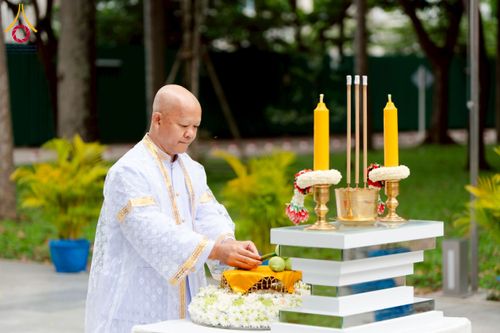 ภาพ No.223602:วันที่ 11 พฤษภาคม พ.ศ. 2568 พิธีบรรพชาของอุบาสก พิสิทธิ์ หมื่นแกล้ว  ณ วัดพระธรรมกาย