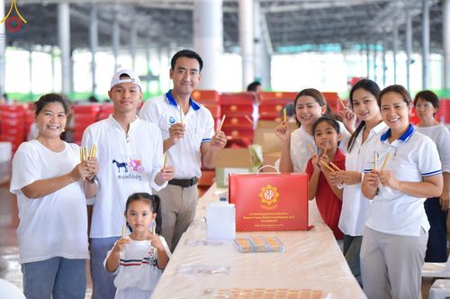 ภาพ No.212055:วันจันทร์ที่ 17 มีนาคม พ.ศ. 2568 บุญบรรจุกล่องไทยธรรม เพื่อถวายแด่พระสังฆาธิการ 40,000 กว่าวัดทั่วไทย ในวันคุ้มครองโลก 22 เมษายน พ.ศ. 2568 ณ บ้านแก้วเรือนทองคุณยายฯ วัดพระธรรมกาย