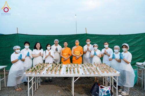 ภาพ No.118073:พิธีถวายภัตตาหารเป็นสังฆทาน แด่คณะพระธรรมยาตรา ปีที่ 12 วันที่ 24 มกราคม พ.ศ. 2567 ณ อนุสรณ์สถานบางนางแท่น จ.นครปฐม