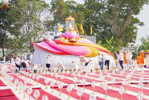 ภาพ No.113436:V.12 พลังหมู่ การเตรียมงาน เก็บงาน การรับบุญของเจ้าหน้าที่หน่วยงานต่างๆ เพื่อโครงการธรรมยาตรา ปีที่ 12 ระหว่างวันที่ 2 - 31 มกราคม พ.ศ. 2567