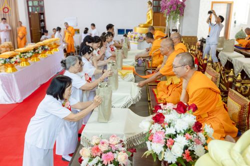 ภาพ No.260318:วันที่ 18 ตุลาคม พ.ศ. 2568 พิธีทอดกฐินสามัคคีทั่วไทย 30,000 วัด โดยคณะศิษยานุศิษย์ บูชาธรรม 81 ปี หลวงพ่อธัมมชโย ณ วัดกิ่วลม ต.บ่อหลวง อ.ฮอด จ.เชียงใหม่