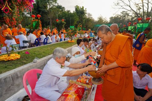 ภาพ No.206792:พิธีตักบาตรพระ 1,000 รูป ปืที่ 7 วันอาทิตย์ที่ 9 กุมภาพันธ์ พ.ศ. 2568 ณ วัดห้วยตองสัก อำเภอจอมทอง จังหวัดเชียงใหม่