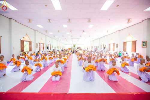 ภาพ No.216398:วันเสาร์ที่ 5 เมษายน พ.ศ. 2568 พิธีขอบรรพชา พิธีขอสรณคมน์และศีล พิธีขอนิสสัย พิธีถวายบาตร ในโครงการบรรพชาสามเณรฟื้นฟูพระพุทธศาสนาทั่วไทย  ณ วัดพระพุทธบาท ราชวรมหาวิหาร ต.ขุนโขลน อ.พระพุทธบาท จ.สระบุรี