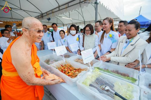 ภาพ No.118898:พิธีถวายภัตตาหารเป็นสังฆทาน แด่คณะพระธรรมยาตรา ปีที่ 12 วันที่ 26 มกราคม พ.ศ. 2567 ณ อนุสรณ์สถานบางปลา จ.นครปฐม