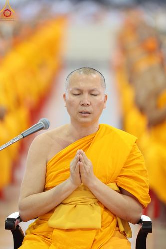 ภาพ No.123049:พิธีตักบาตร และพิธีบูชาข้าวพระ ในวันอาทิตย์ต้นเดือนที่ 4 กุมภาพันธ์ พ.ศ. 2567 ณ วัดพระธรรมกาย จ.ปทุมธานี