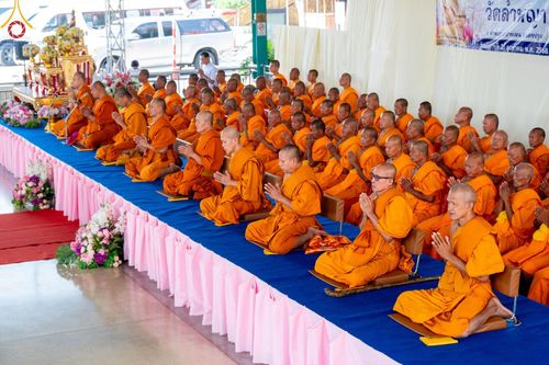 ภาพ No.199290:พิธีทอดผ้าป่าทำนุบำรุงศาสนสถาน ณ วัดลำพญา ตำบลลำพญา อำเภอบางเลน จังหวัดนครปฐม ในโครงการธรรมยาตรา กตัญญูบูชา มหาปูชนียาจารย์ พระมงคลเทพมุนี(สด จนฺทสโร) พระผู้ปราบมาร อนุสรณ์สถาน 7 แห่ง ปีที่ 13 วันที่ 21 มกราคม พ.ศ. 2568