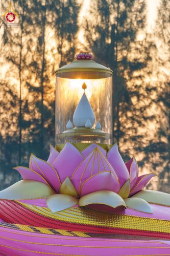 ภาพ No.191717:พระธรรมยาตราปฏิบัติธรรม และถ่ายภาพหมู่ประวัติศาสตร์ ณ อนุสรณ์สถานคลองบางนางแท่น อ.สามพราน จ.นครปฐม ในโครงการธรรมยาตรา กตัญญูบูชา มหาปูชนียาจารย์ พระมงคลเทพมุนี(สด จนฺทสโร) พระผู้ปราบมาร อนุสรณ์สถาน 7 แห่ง ปีที่ 13 วันที่ 8 มกราคม พ.ศ. 2568