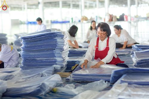 ภาพ No.218652:วันพฤหัสบดีที่ 17 เมษายน พ.ศ. 2568 การเตรียมงานในลานธรรม , สภาธรรมกายสากล , วิหารคด  เพื่องานวันคุ้มครองโลก 22 เมษายน พ.ศ. 2568