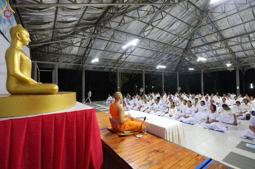 ภาพ No.152442:พิธีมอบสไบแก้ว โครงการอบรมอุบาสิกาแก้วจังหวัดบุรีรัมย์รุ่นที่ 1 วันที่ 6-8 กันยายน พ.ศ. 2567