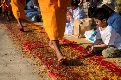 ภาพ No.107891:พิธีต้อนรับพระธรรมยาตรา ในโครงการธรรมยาตรากตัญญูบูชา มหาปูชนียาจารย์ พระมงคลเทพมุนี(สด จนฺทสโร) พระผู้ปราบมาร อนุสรณ์สถาน 7 แห่ง ปีที่ 12 วันที่ 7 มกราคม พ.ศ. 2567 ณ อนุสรณ์สถานคลองบางนางแท่น  อ.สามพราน จ.นครปฐม