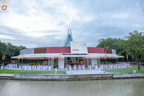 ภาพ No.156694:พิธีบรรพชาอุปสมบท ธรรมทายาท โครงการอุปสมบทหมู่บูชาธรรมครบรอบ 107 ปี วันครูผู้ค้นพบวิชชาธรรมกาย ณ โบสถ์พระไตรปิฏก วัดพระธรรมกาย วันเสาร์ที่ 14 กันยายน พ.ศ. 2567