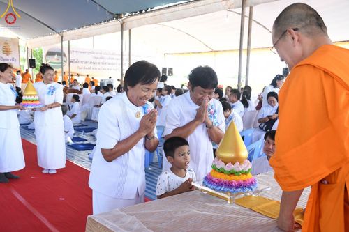 ภาพ No.91429:พิธีทอดผ้าป่ายกยอดดอกบัวสิริปทุมทิพย์  ประดิษฐาน ณ ปทุมเจดีย์  (เจดีย์พระพุทธเจ้า ๕ พระองค์) ณ ศูนย์อบรมเยาวชนจังหวัดปัตตานี 22 ตุลาคม พ.ศ.2566